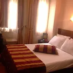 Otel Abella 3*