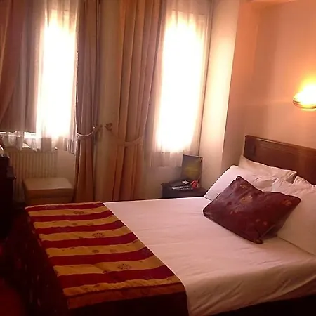 Abella Hotel