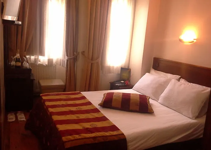 Отель Abella 3*